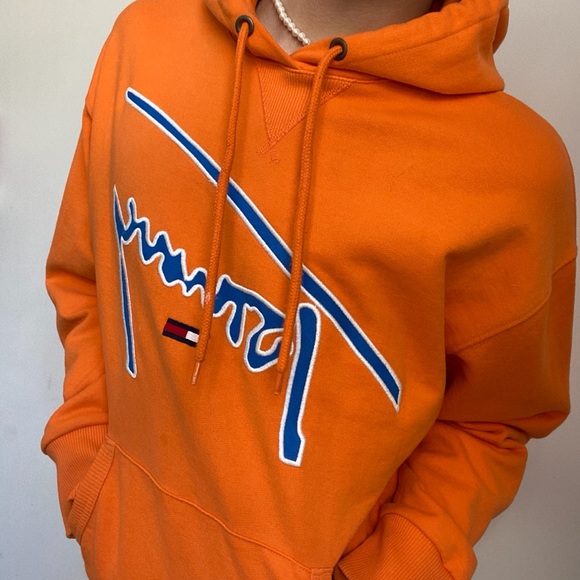 Tommy Hilfiger hoodie - Picture 1 of 3
